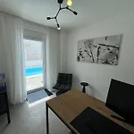 Plesa With Office And Private Pool