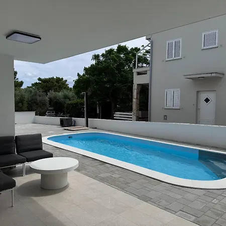 Plesa With Office And Private Pool * Povljana