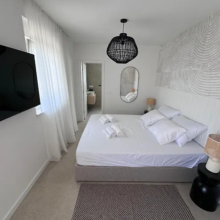 Plesa With Office And Private Pool Willa *