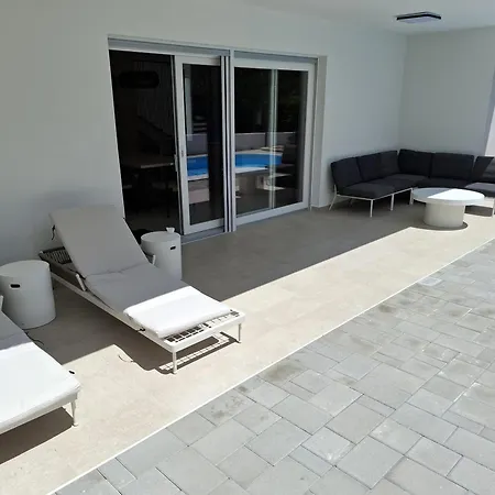 Plesa With Office And Private Pool Vila