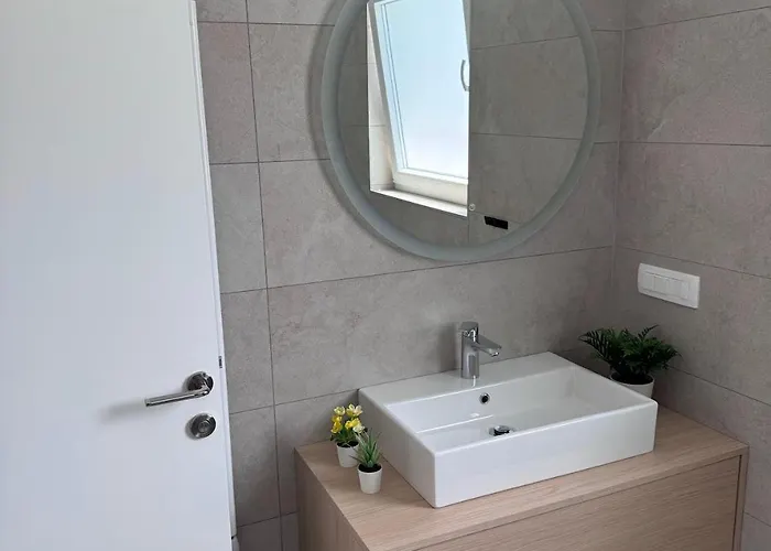 Plesa With Office And Private Pool