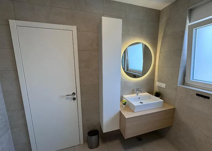 Plesa With Office And Private Pool