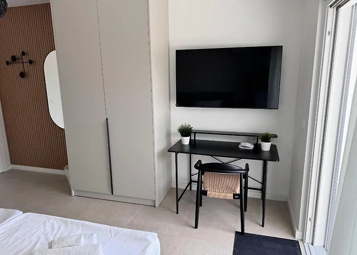 Plesa With Office And Private Pool 别墅 波弗加纳