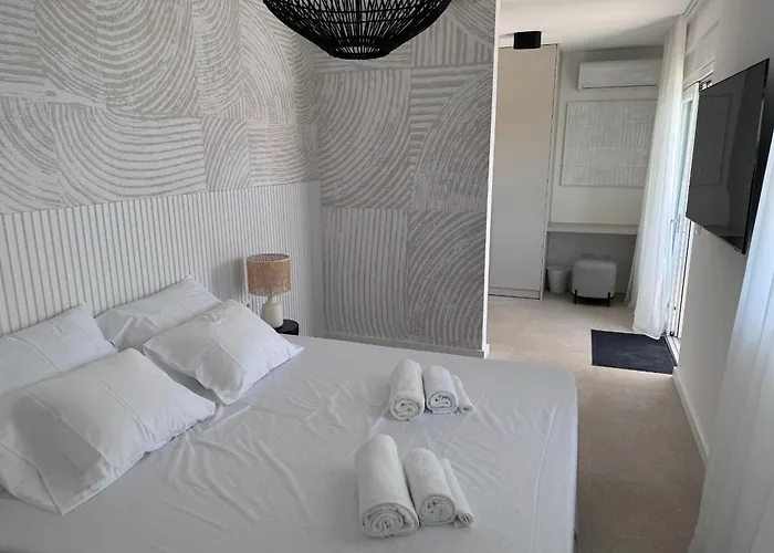 Plesa With Office And Private Pool