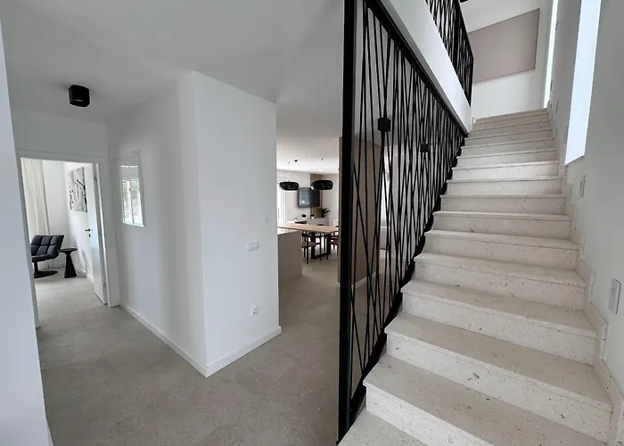 Plesa With Office And Private Pool Vila *