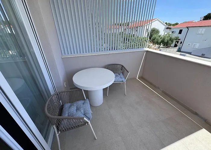 Plesa With Office And Private Pool