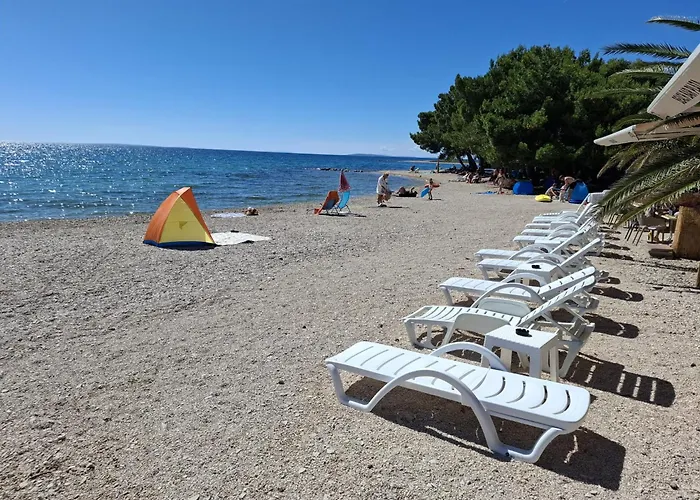 Villa Plesa With Office And Private Pool Povljana