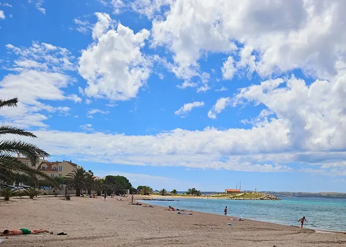 Plesa With Office And Private Pool Villa