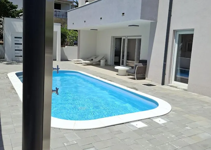 Plesa With Office And Private Pool * Povljana