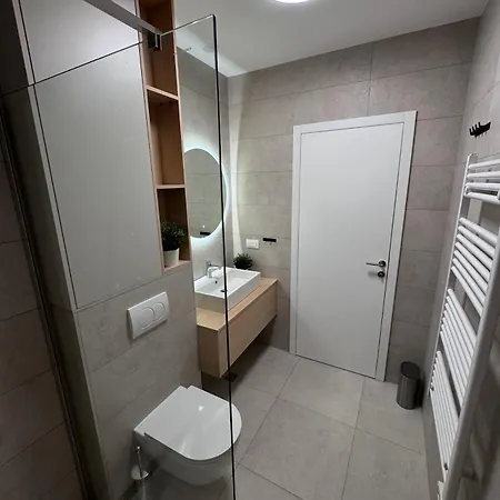 Plesa With Office And Private Pool Vila *