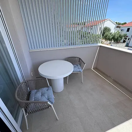 Plesa With Office And Private Pool