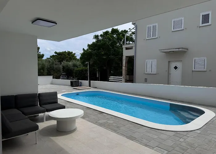 Plesa With Office And Private Pool * Повляна