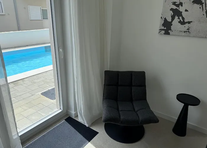 Plesa With Office And Private Pool * Повляна