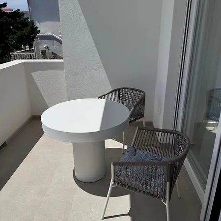 Plesa With Office And Private Pool Povljana