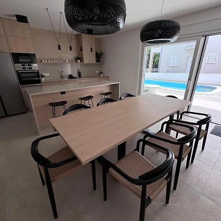 Plesa With Office And Private Pool * Povljana