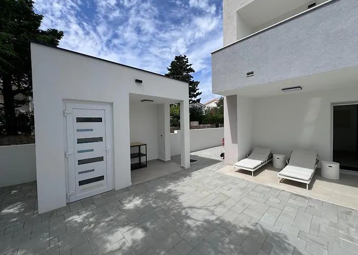 Plesa With Office And Private Pool Вилла *